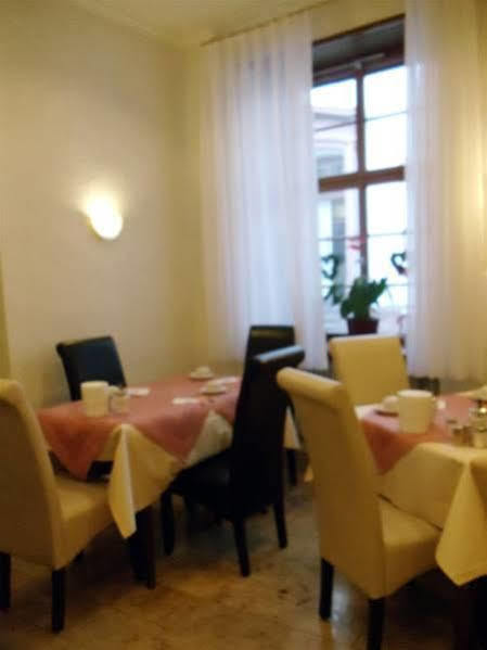 היידלברג Hotel Zum Pfalzgrafen מראה חיצוני תמונה